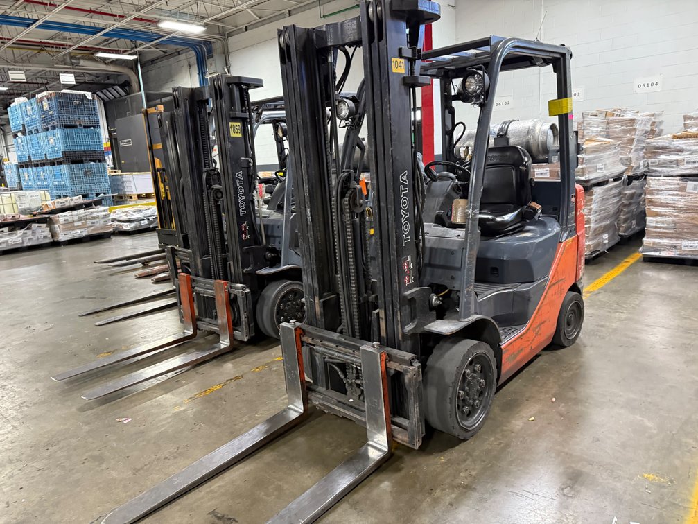 Toyota LP Forklift, (Located in Sussex, WI)