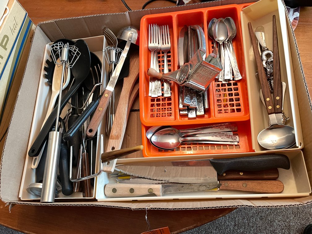 Kitchen Utensils and Flatware