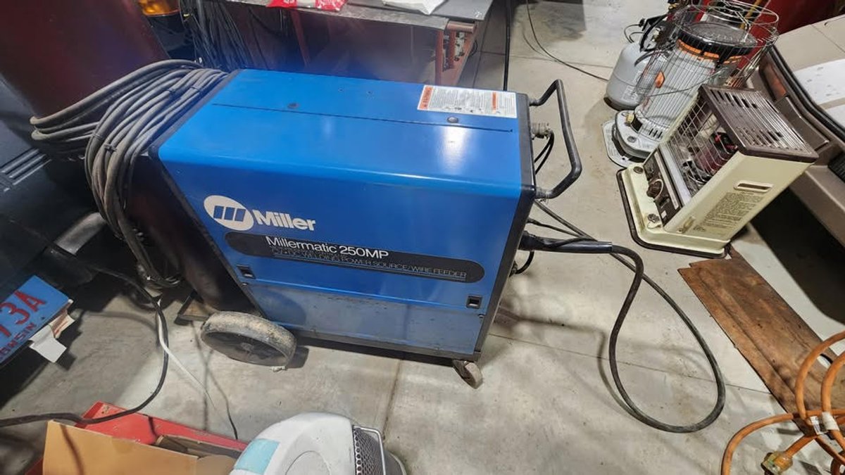 Millermatic 250 Welder (Waterloo, WI)