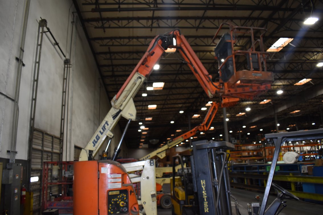 JLG E300AJP Boom Lift