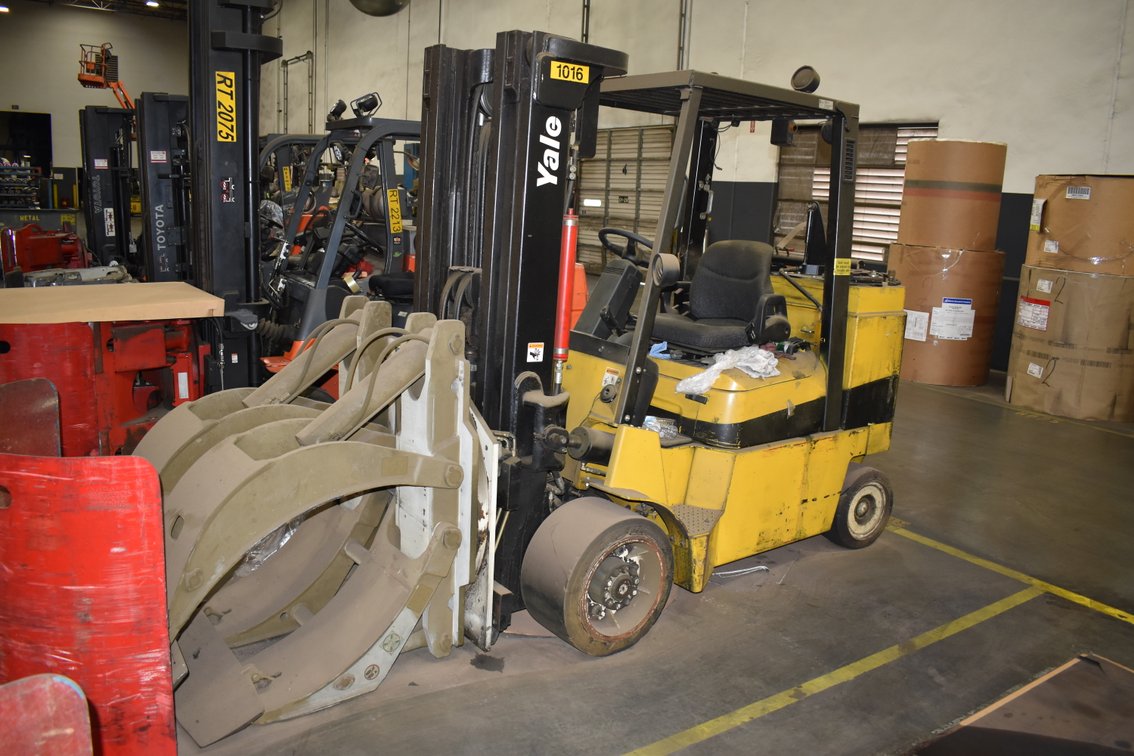 Yale LP Clamp Truck