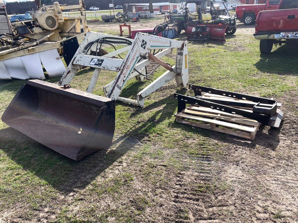 Loader 22 Tractor Loader