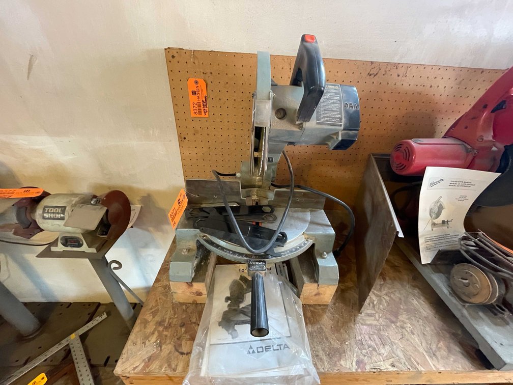 Delta 10" Corded Miter Box Saw