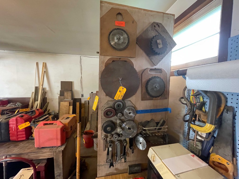 Lot of Various Saw Blades and Grinding Discs