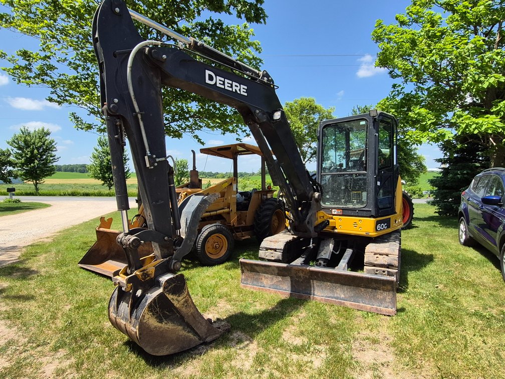 2020 John Deere 606 Mower