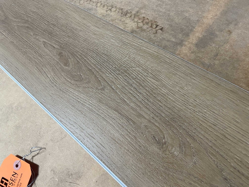 (48) CTNS Engineered Luxury WATERPROOF Vinyl Click Flooring Planks