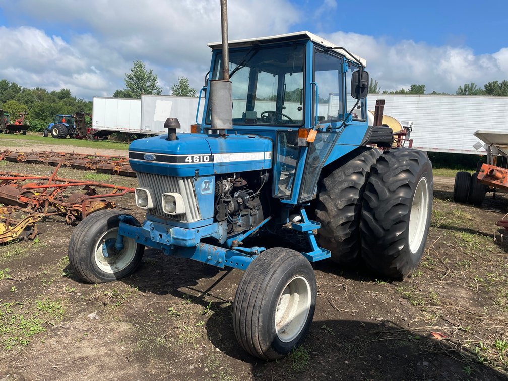 Ford 4610 Tractor **Non-Runner** (Ham Lake, MN)