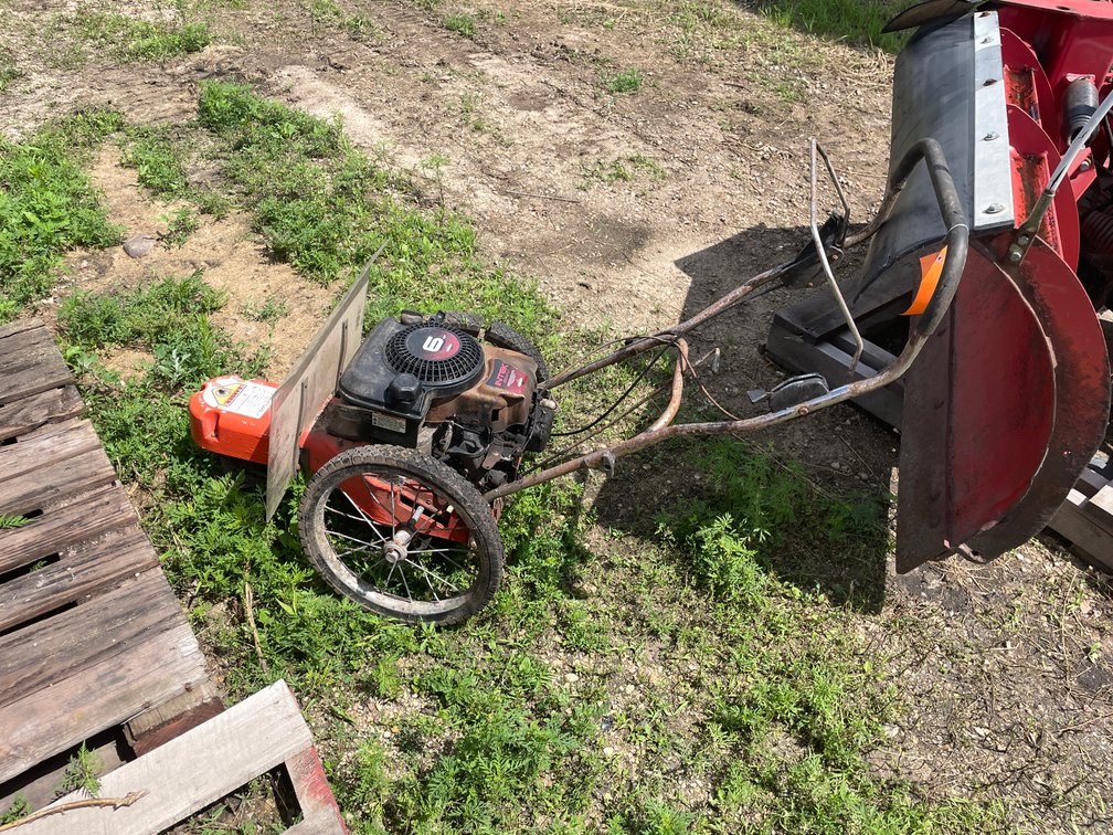Briggs and Stratton Trimmer **Parts Only** (Ham Lake, MN)