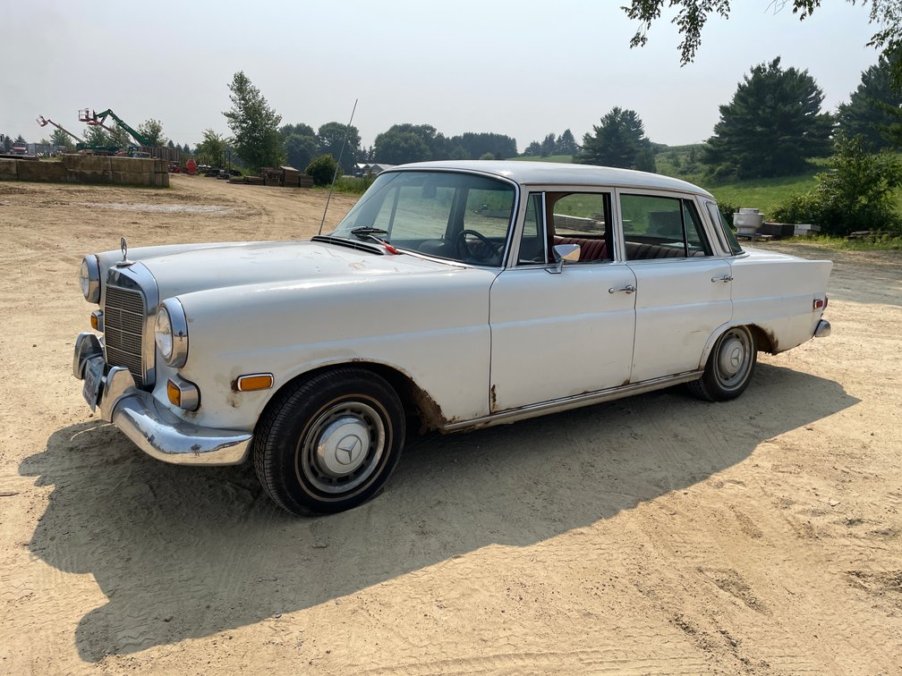 1968 Mercedes Benz 200 Diesel (Has WI Title) 