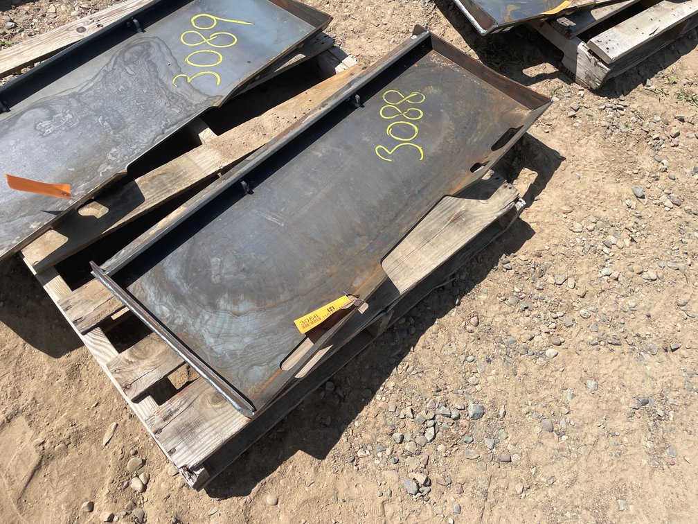 Unused 2025 Wolverine Quick Attach Mount Plate