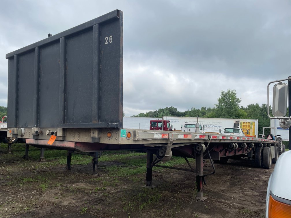 2004 Transcraft Flatbed Semi Trailer (Has MN Title) (Ham Lake, MN)