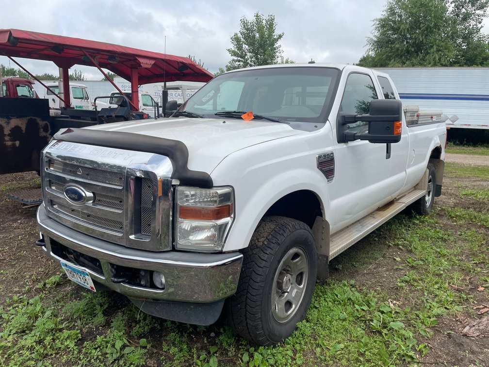 2009 Ford F-350 XLT Pickup Truck (Has MN Title) (Ham Lake, MN)