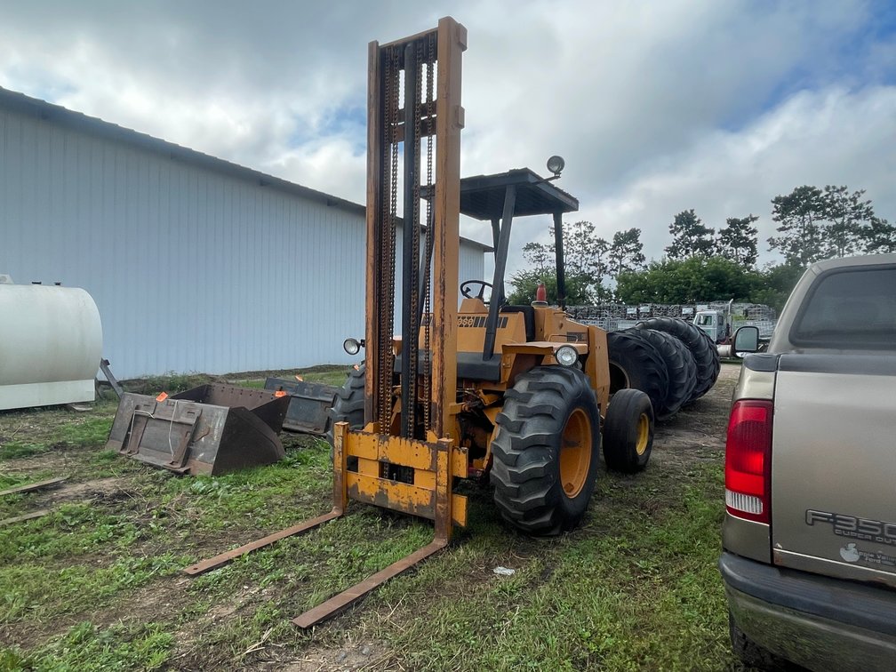 Case 584C Rough Terrain Forklift (Ham Lake, MN)