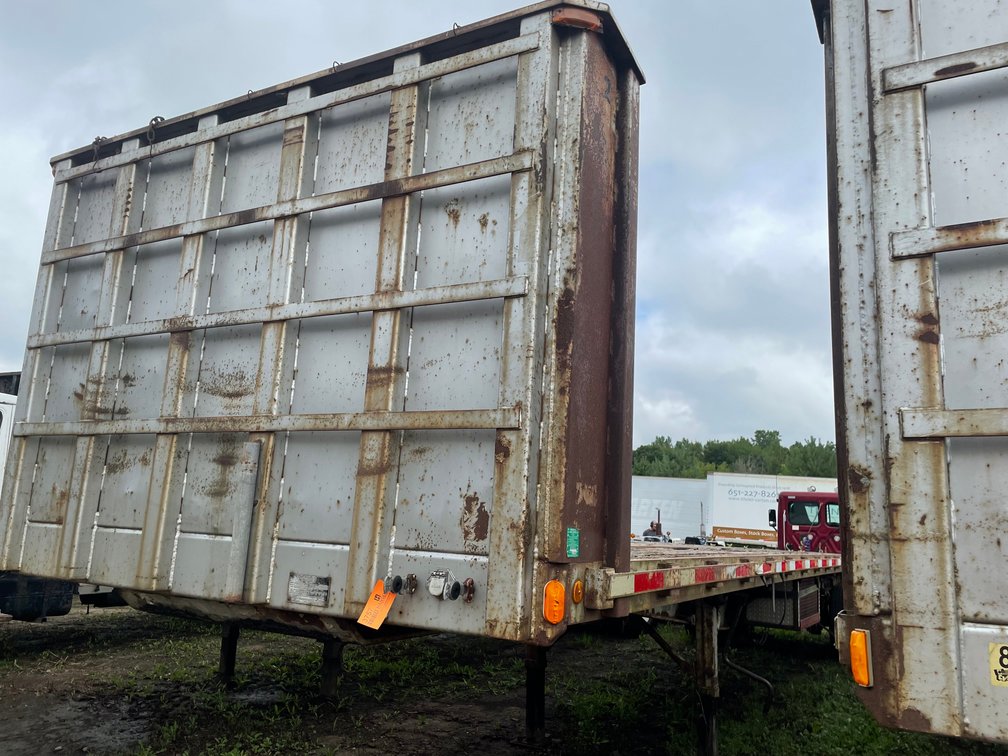 1990 Fruehauf Flatbed Semi Trailer (Has MN Title) (Ham Lake, MN)