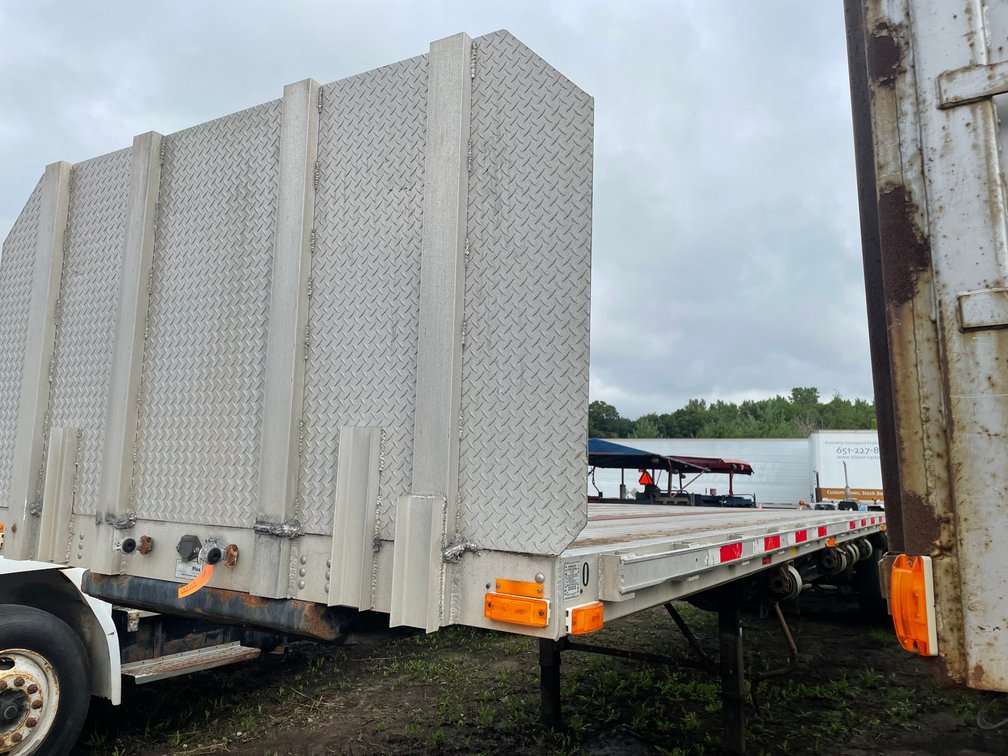 2006 Transcraft Eagle Flatbed Trailer (Has MN Title) (Ham Lake, MN)