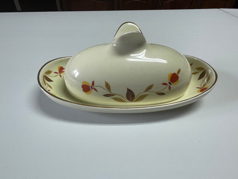 Hall Jewel Tea Autumn Leaf Oval Butter Dish