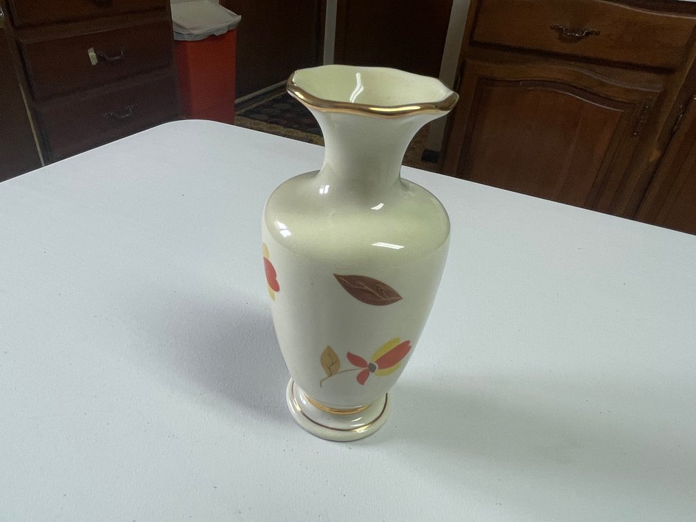Hall Jewel Tea Autumn Leaf Vase