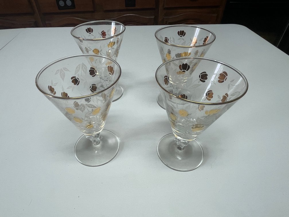 (4) Hall Jewel Tea Autumn Leaf Tumblers