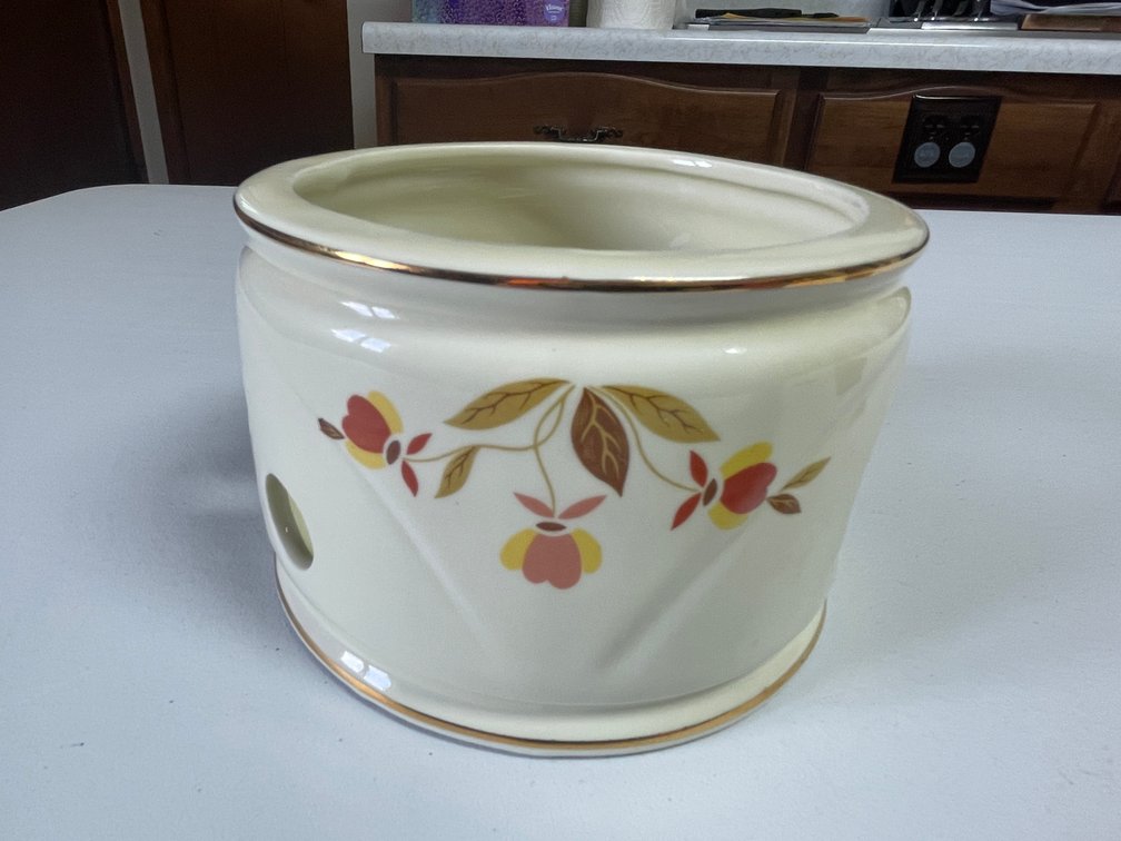 Hall Jewel Tea Autumn Leaf Round Warmer