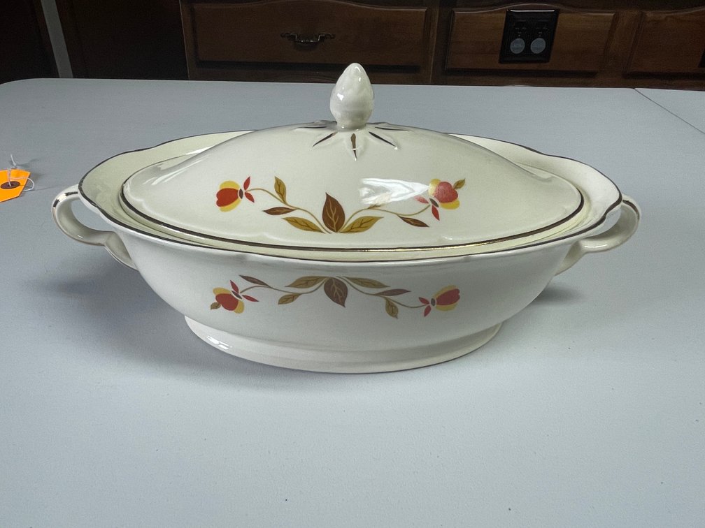 Hall Jewel Tea Autumn Leaf Oval Bowl Ruffled-D