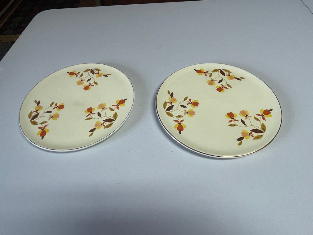 (2) Hall Jewel Tea Autumn Leaf Cake Plates