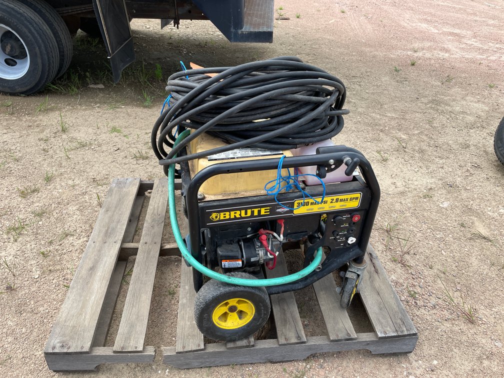 Brute Pressure Washer 