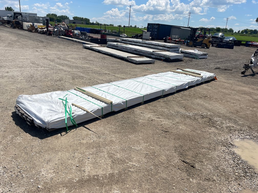 (1) 20' Bundle of 1"x 6" x20' Deckorators Trailhead Canyon Slotted Composite Deck Boards