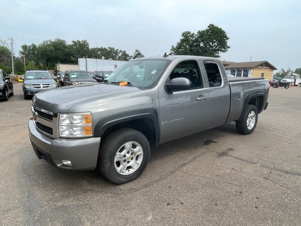 2007 Chevrolet Silverado 1500 Extended Cab Pickup (Has WI Title)