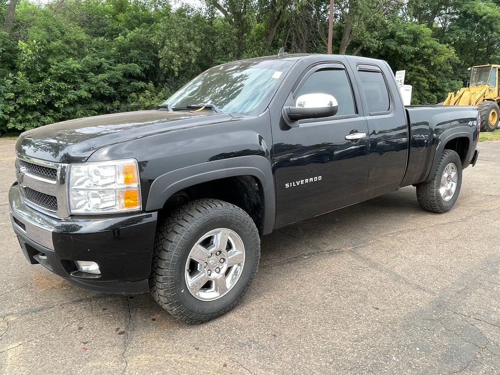 2011 Chevrolet Silverado 1500 Extended Cab Pickup (Has WI Title)