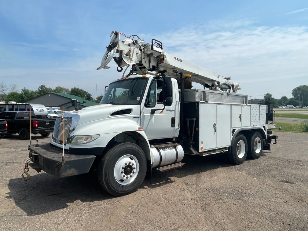 2012 International Dura Star Tandem Axle Digger Derrick Truck (Has MN Title)