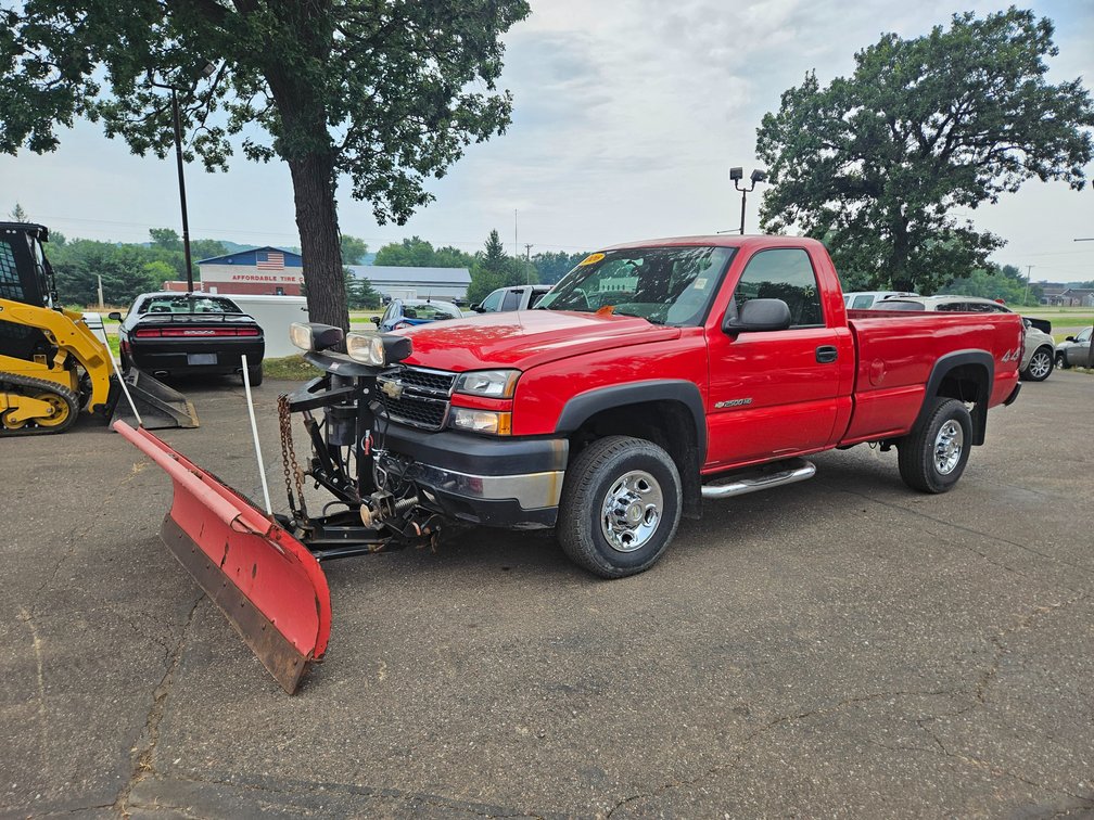 2006 Chevrolet Silverado 2500 HD Pickup and Snowplow (Has WI Title)