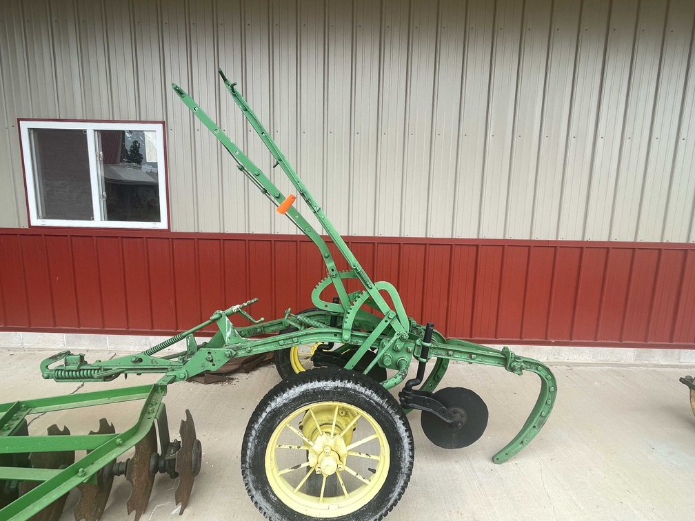 John Deere 583 2 Bottom Plow