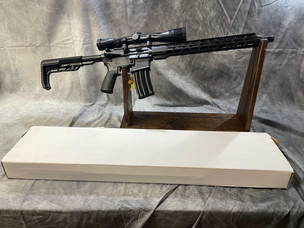Radical Firearms AR-15 Package 5.56 NATO Semi-Auto Rifle, SN: EPG16V2