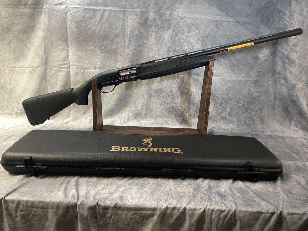 Browning  Maxus II Stalker 12 Ga. Semi-Auto Shotgun, SN: PT 02515YX115