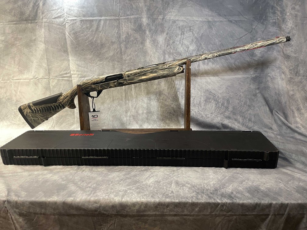 Benelli Super Black Eagle III 12 Ga. Semi-Auto Shotgun, SN: U767017V