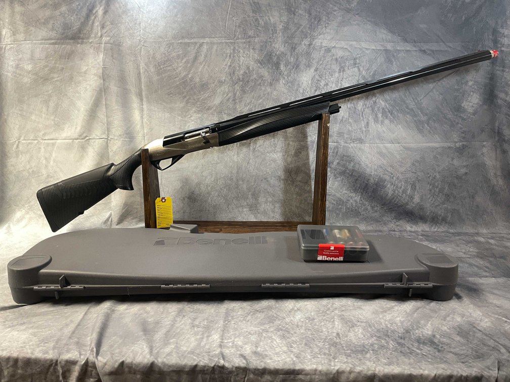 Benelli  Super Sport 12 Ga. Semi-Auto Shotgun, SN: F437197V