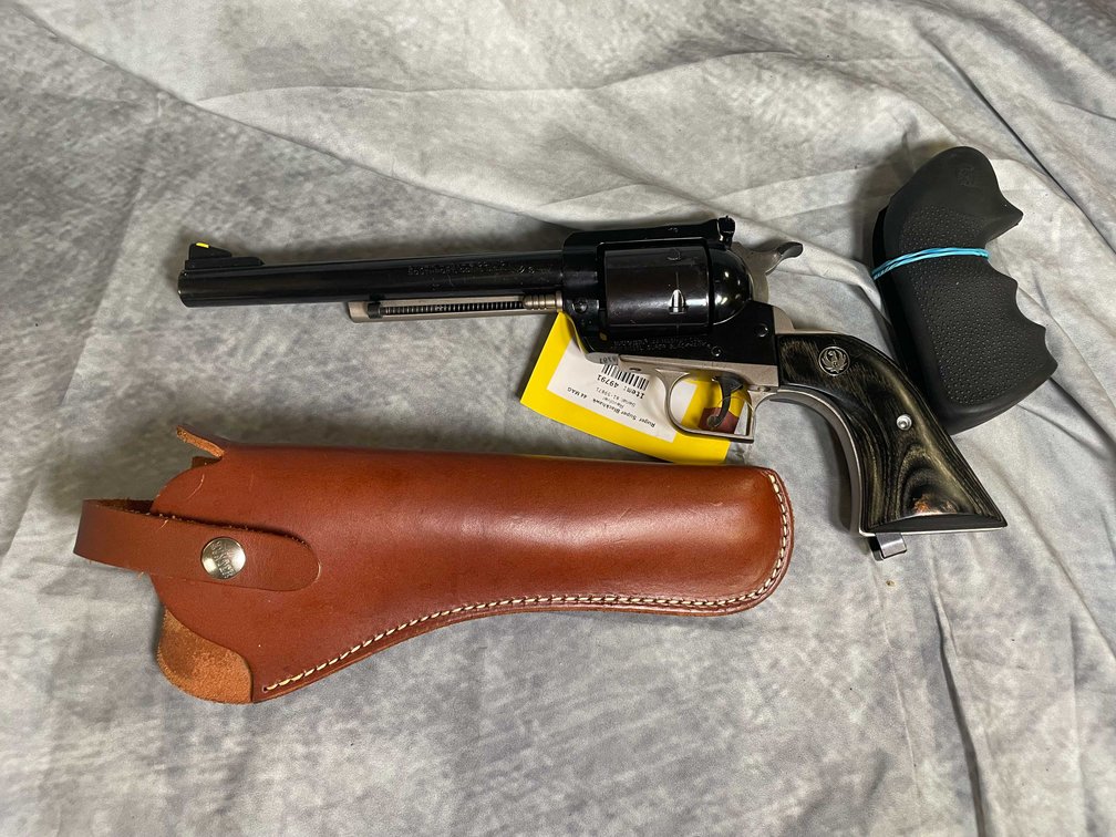 Ruger Super Blackhawk 44 REM MAG Revolver, SN: 81-59871