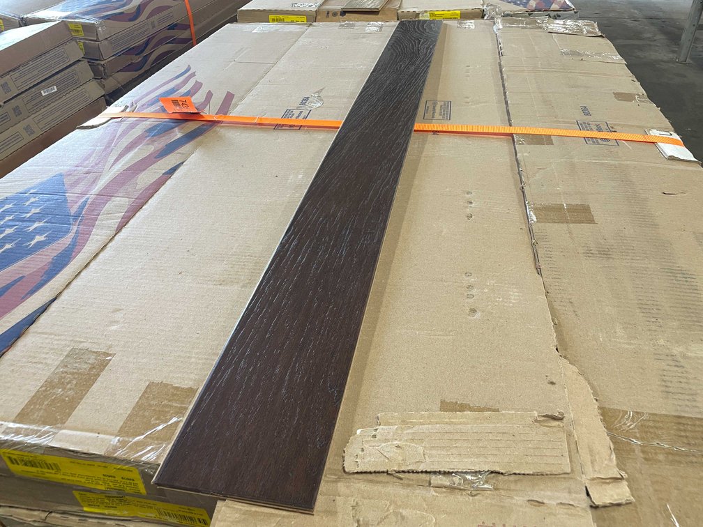 1,325 Sq. Ft. Shaw SEQUOIA HICKORY 5 Engineered Wood Flooring  (B)