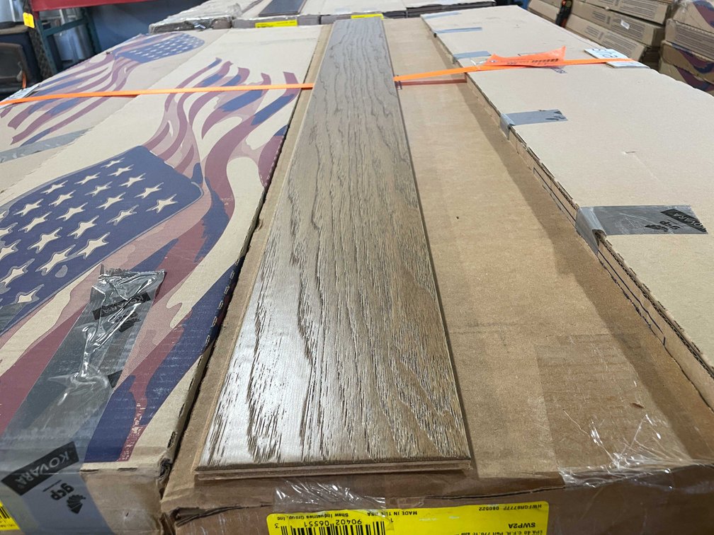1,325 Sq. Ft. Shaw BISON HICKORY Engineered Wood Flooring  (B)