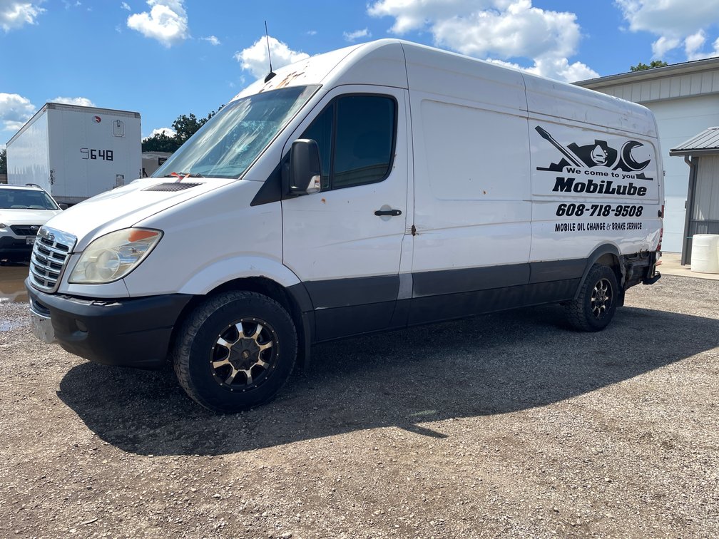 2010 Freightliner Diesel Sprinter Van (Has WI Title)