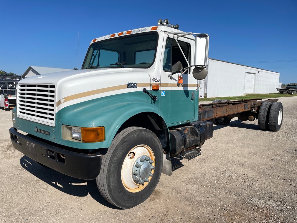 2000 International Cab and Chassis (Has WI Title)