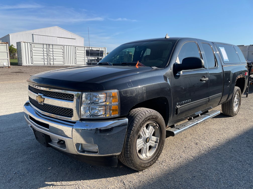 2012 Chevy Silverado 1500 Extended Cab Pickup Truck (Has WI Title)