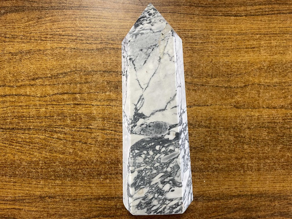 XL Gray Crazy Lace Crystal Tower (T6)