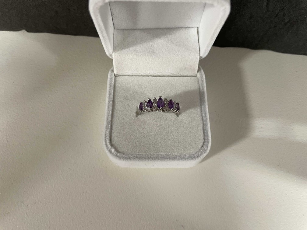 Vintage Sterling Silver Ring Amethyst And CZ (FR1)