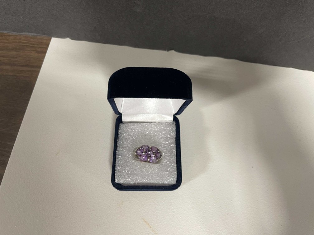 Vintage Sterling Silver Ring With Amethyst (FR1)