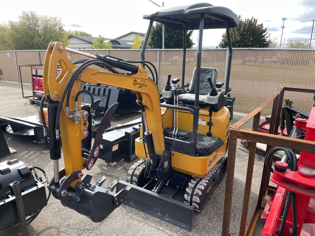 Unused CFG QK18R Mini Excavator (O12)