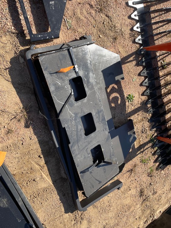 Universal Pallet Fork Attachment