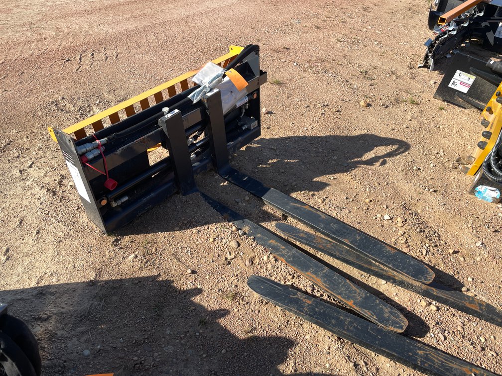 Wolverine Pallet Fork Hydraulic Adjustable Attachment