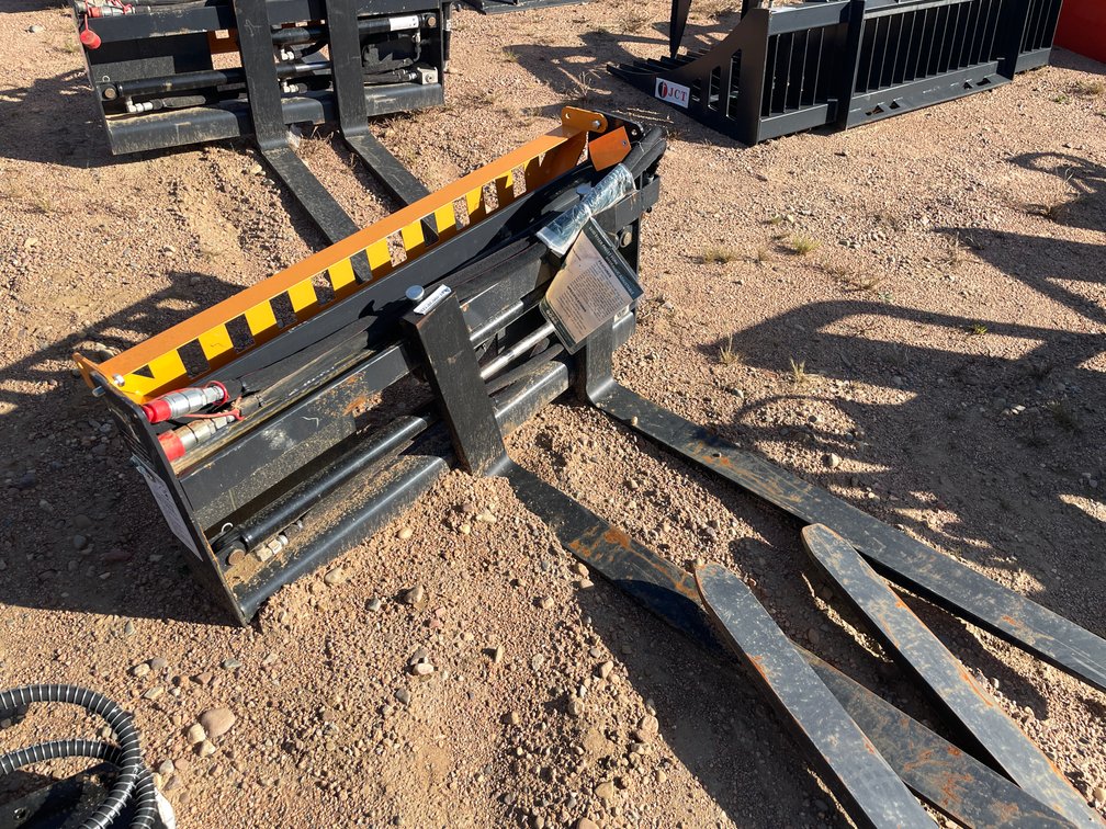 Wolverine Pallet Fork Hydraulic Adjustable Attachment