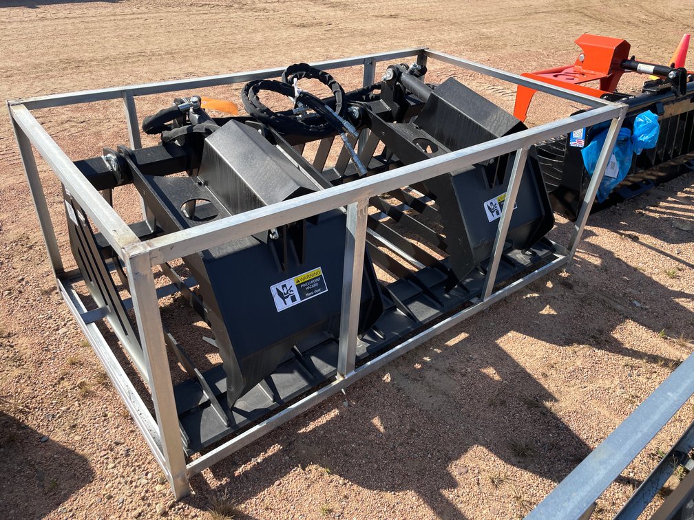 72" Rock Grapple Bucket Attachment